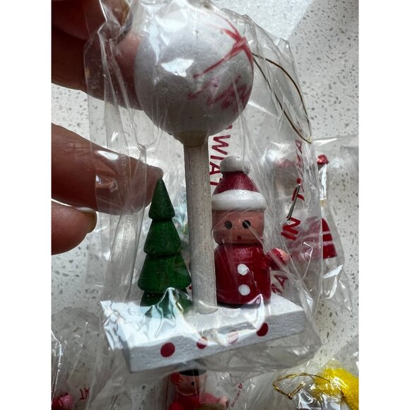 20 Vintage Wooden Christmas Trees Ornaments Taiwan Original Wrapping Santa - Picture 4 of 10